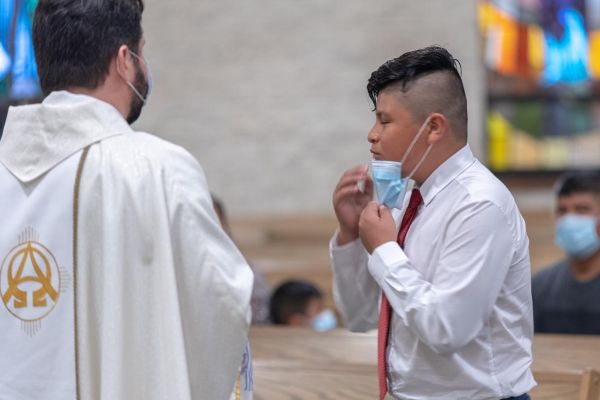 first-communion-aug-29-2020-3049EFE7C0D6-9F1A-0334-8CE1-9EEB8B74E675.jpg