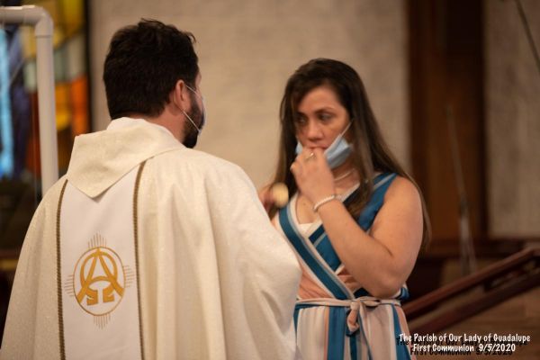 first-communion-setembro-5-2020-341599CA1B95-26C9-2B1B-DB85-877A2EA87359.jpg