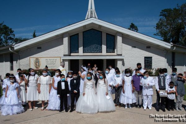 first-communion-setembro-5-2020-34521BC38C68-3303-8820-822D-D511931D82BD.jpg